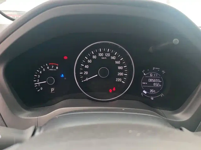 Honda Vezel — Фото автомобиля 11