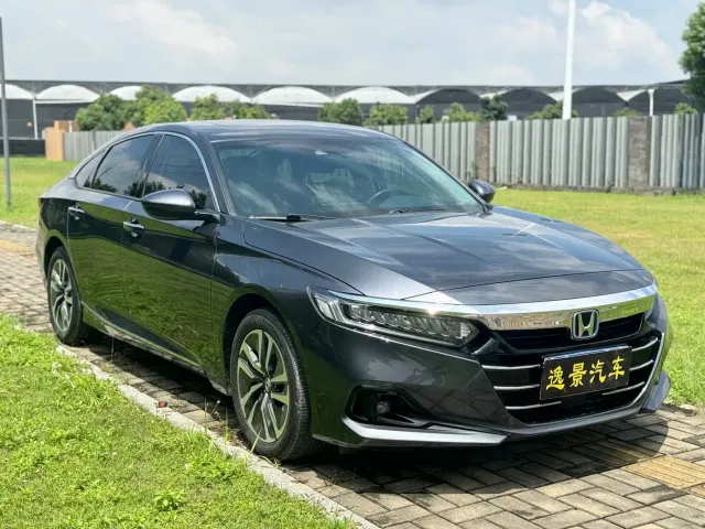 Honda Accord — Фото автомобиля 3
