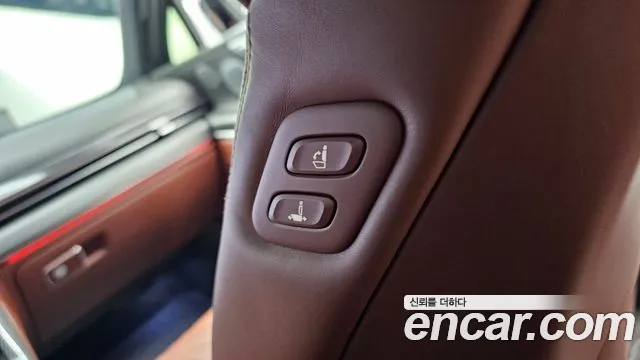 Genesis GV80 2.5T Бензин AWD — Фото автомобиля 28
