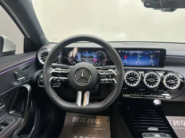 Mercedes-Benz A-Class — Фото автомобиля 9