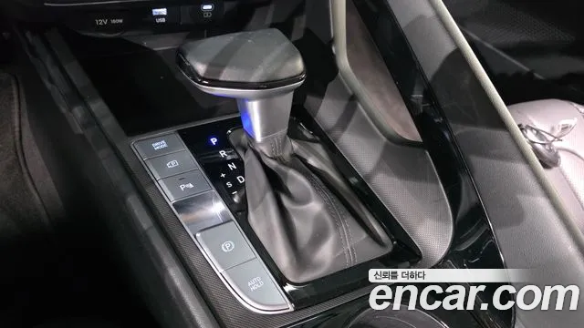 Hyundai Avante CN7 — Фото автомобиля 9