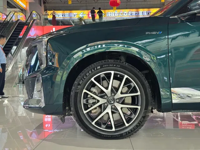 GAC Trumpchi ES9 — Фото автомобиля 5