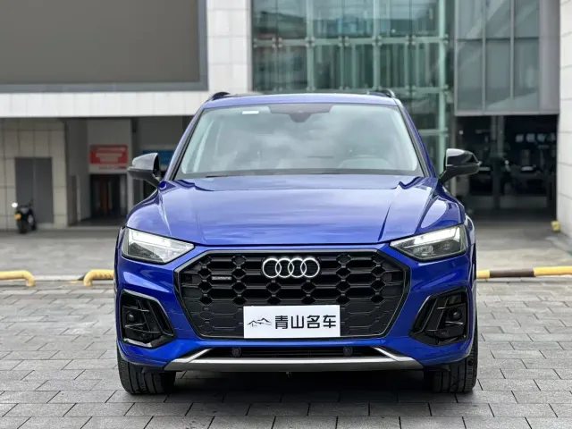 Audi Q5L — Фото автомобиля 2