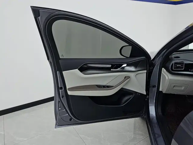 BYD Qin PLUS — Фото автомобиля 7