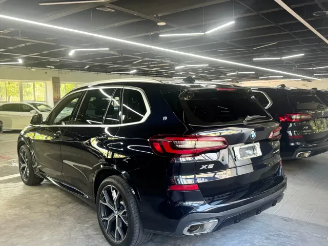 BMW X5 — Фото автомобиля 4