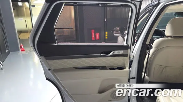 Hyundai Palisade Palisade Дизель 2.2 2WD — Фото автомобиля 24