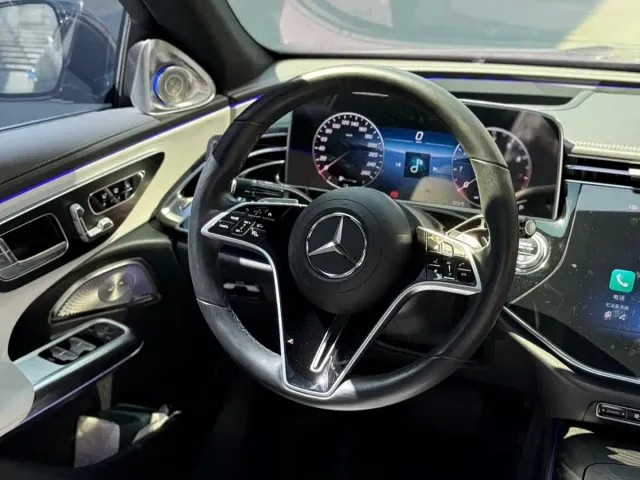 Mercedes-Benz E-Class — Фото автомобиля 8
