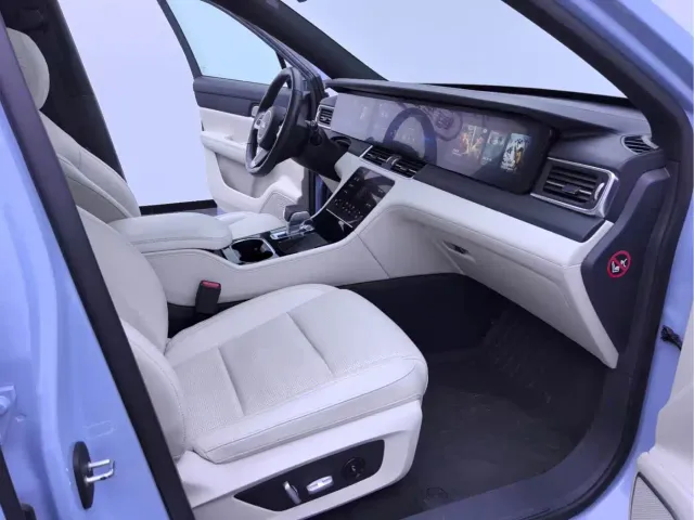 Li Auto ONE — Фото автомобиля 10