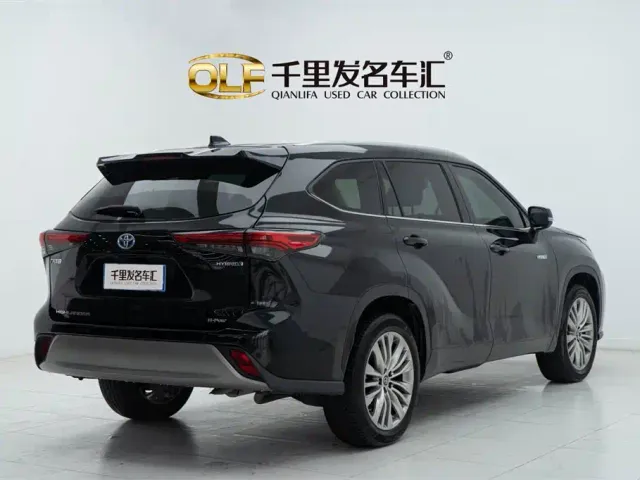 Toyota Highlander — Фото автомобиля 5
