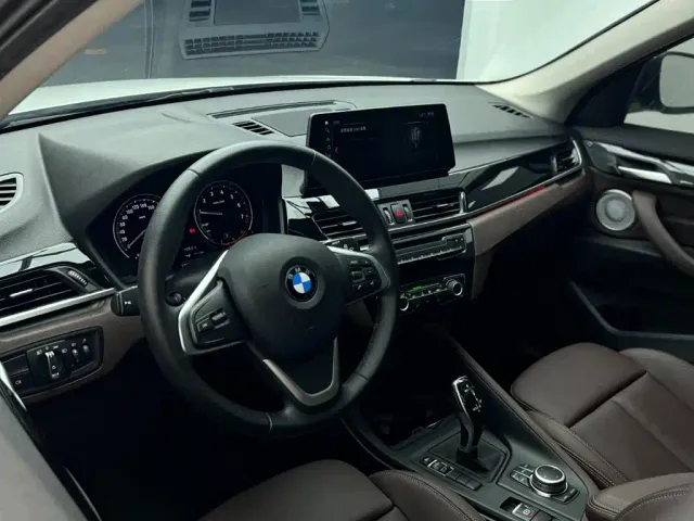 BMW X1 — Фото автомобиля 12