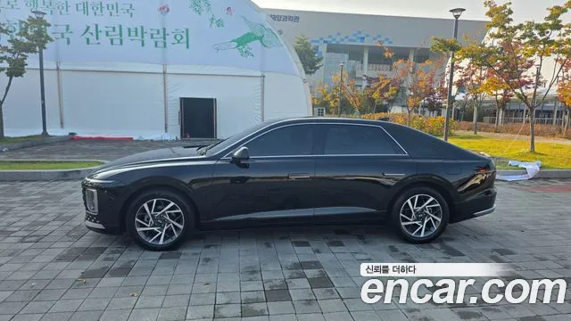 Hyundai Grandeur GN7 — Фото автомобиля 3