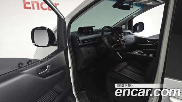 Hyundai Staria Staria Tourer 11 мест — Фото автомобиля 9