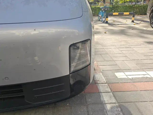 Li Auto MEGA — Фото автомобиля 5