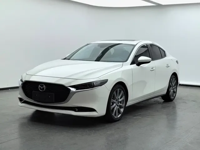 Фотография автомобиля — Mazda Axela
