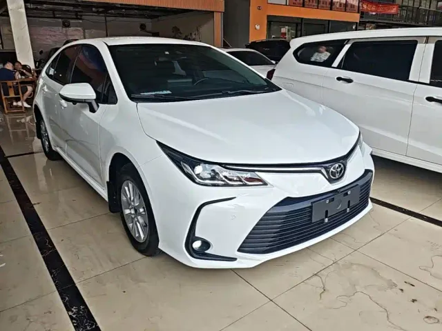 Toyota Corolla — Фото автомобиля 3