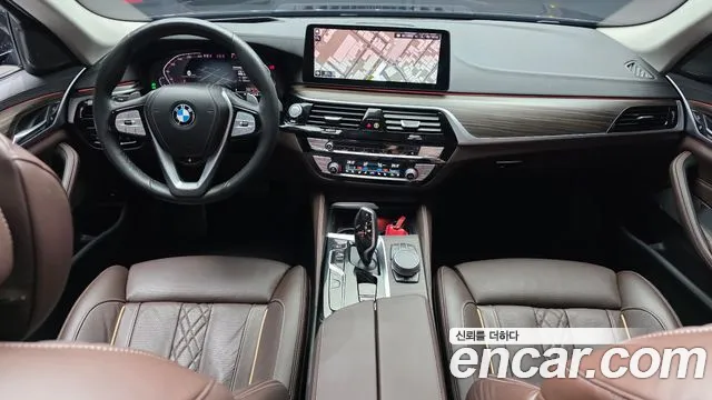 BMW 5 Series G30 — Фото автомобиля 7
