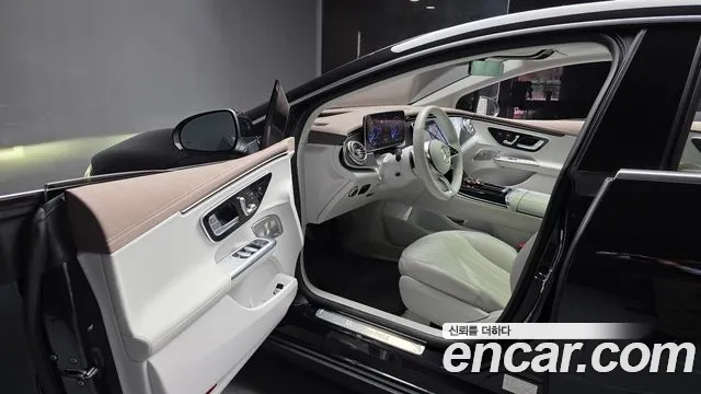 Mercedes-Benz EQE V295 — Фото автомобиля 15