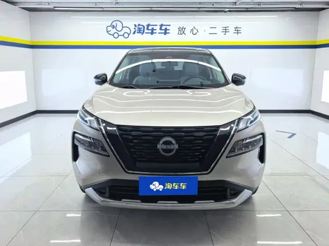 Nissan X-Trail — Фото автомобиля 2