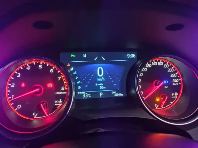 Toyota Camry — Фото автомобиля 5