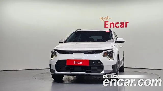 Kia Niro — Фото автомобиля 3