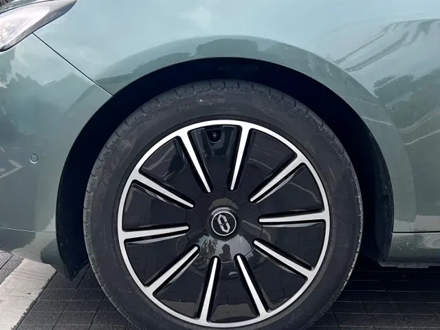 Aito M5 — Фото автомобиля 5
