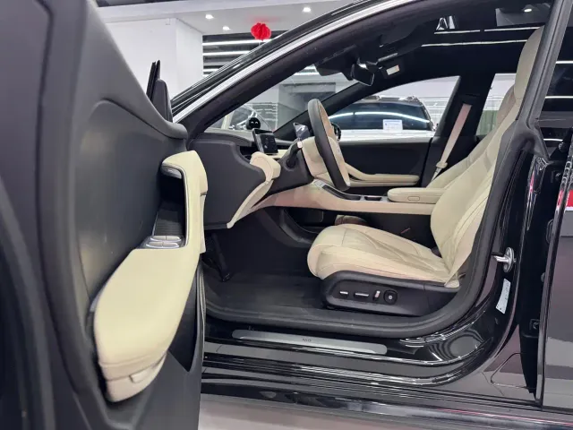 Nio ET5 Touring — Фото автомобиля 10