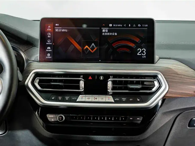 BMW X3 — Фото автомобиля 14