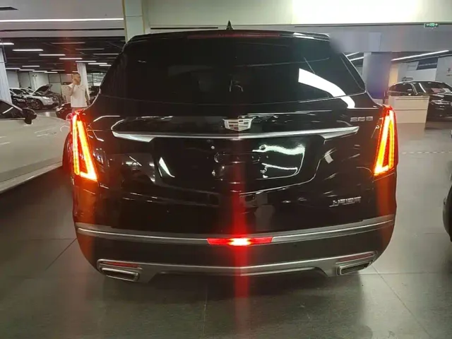 Cadillac XT5 — Фото автомобиля 5
