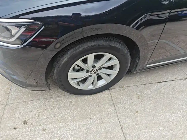 Volkswagen Passat — Фото автомобиля 22