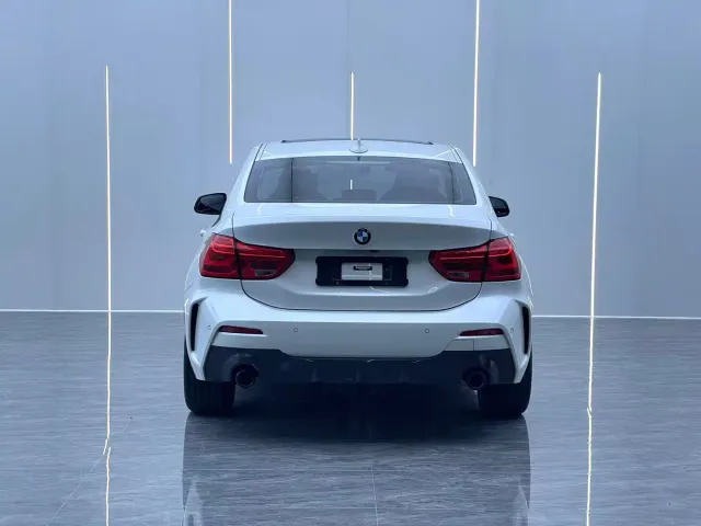 BMW 1 Series — Фото автомобиля 14