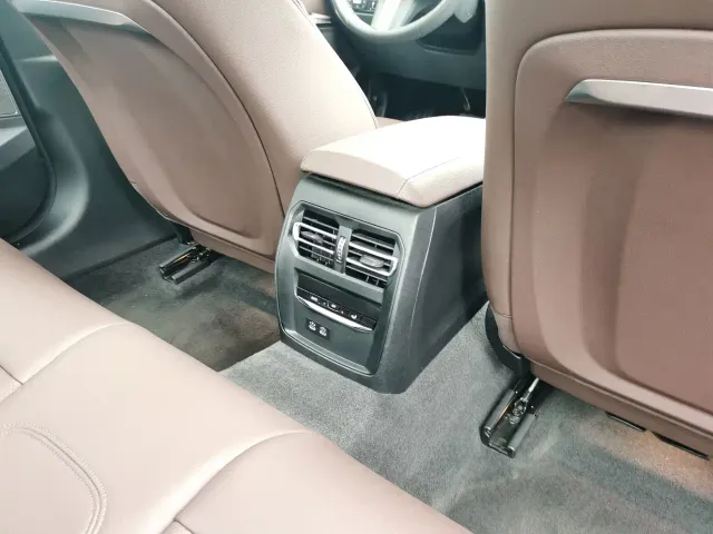 BMW 3 Series — Фото автомобиля 22