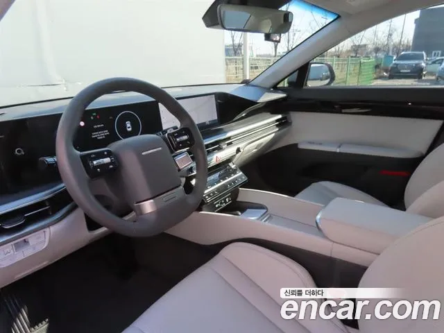 Hyundai Grandeur Grandeur (GN7) 2.5 Бензин 2WD — Фото автомобиля 15