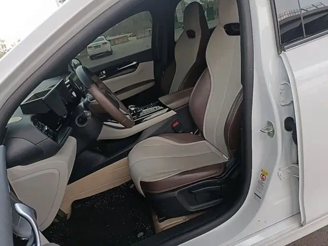 BYD Qin PLUS — Фото автомобиля 14