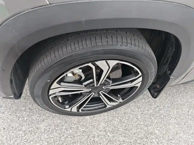 Geely Galaxy L7 — Фото автомобиля 22
