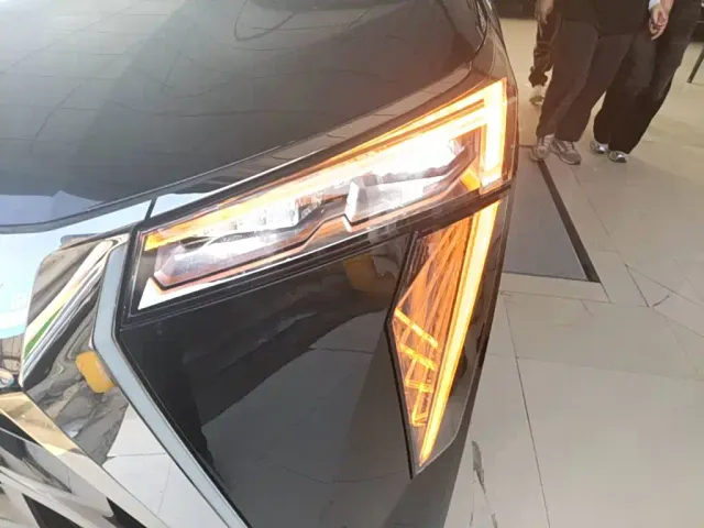 GAC Trumpchi E9 — Фото автомобиля 23