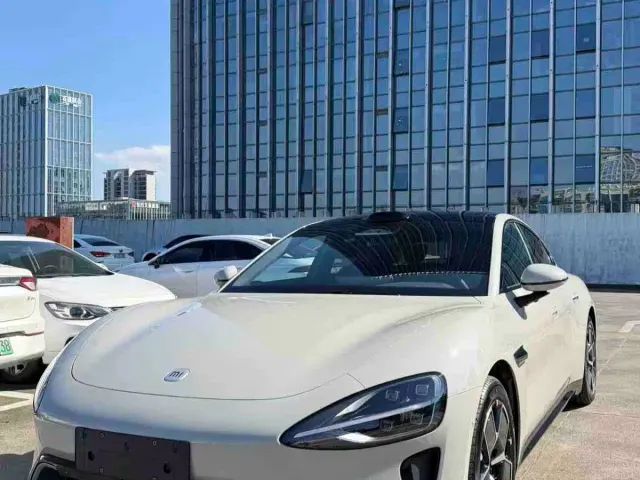 Xiaomi SU7 — Фото автомобиля 2