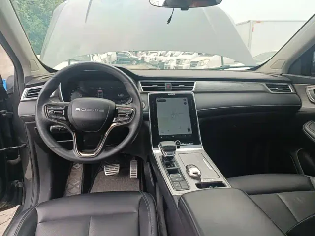 Roewe RX5 — Фото автомобиля 9