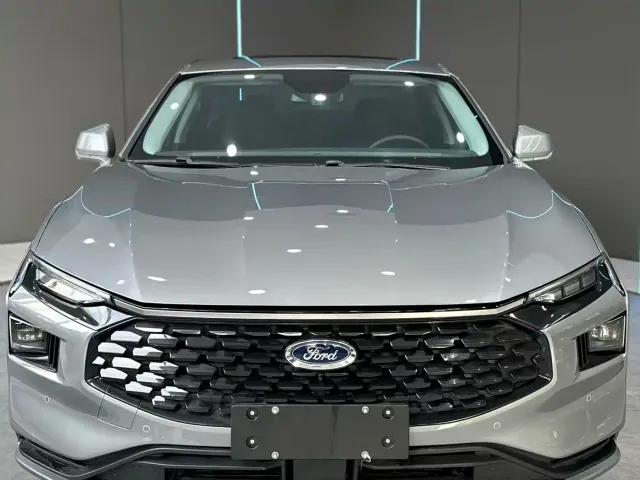 Ford Mondeo — Фото автомобиля 2