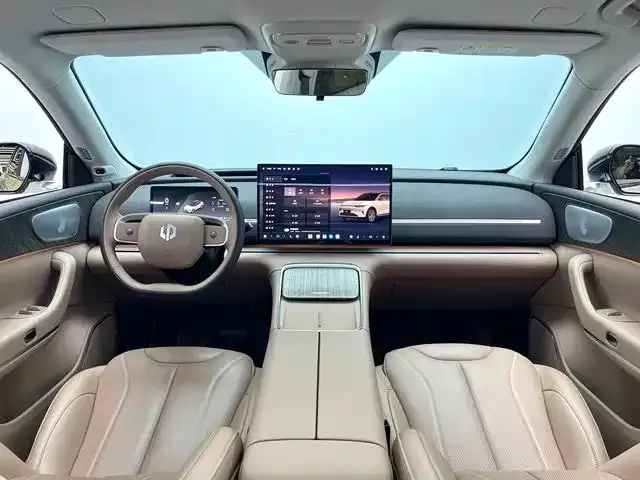 Leapmotor C11 — Фото автомобиля 8