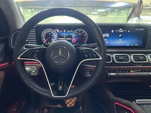 Mercedes-Benz GLE-Class — Фото автомобиля 8