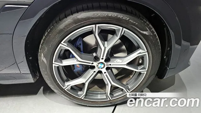 BMW X6 xDrive40i M Sport — Фото автомобиля 5