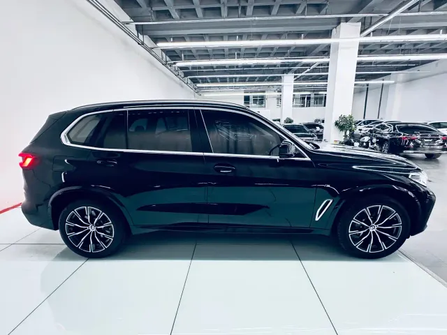 BMW X5 — Фото автомобиля 7