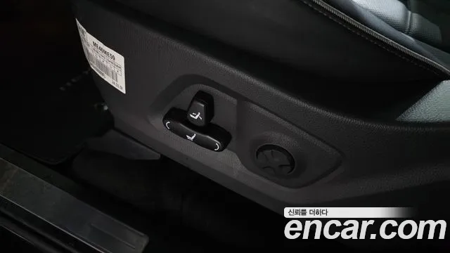 KG_Mobility_Ssangyong Rexton Rexton Arena Дизель 2.2 4WD — Фото автомобиля 30