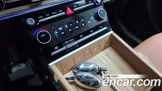 Hyundai Santafe — Фото автомобиля 18