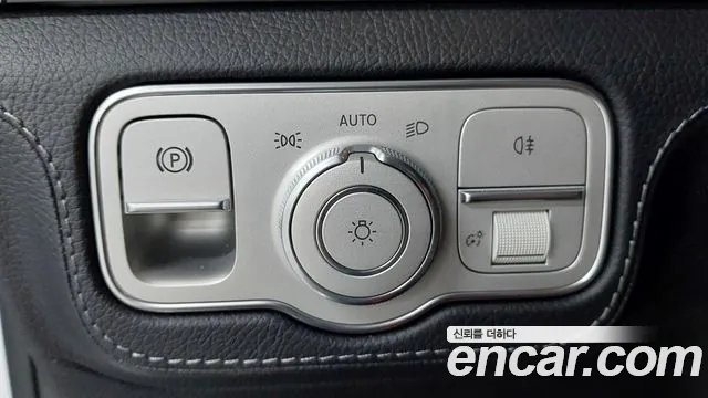 Mercedes-Benz GLE-Class — Фото автомобиля 18