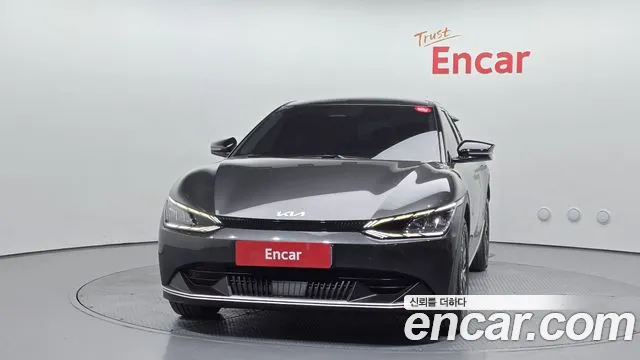 Kia EV6 — Фото автомобиля 3