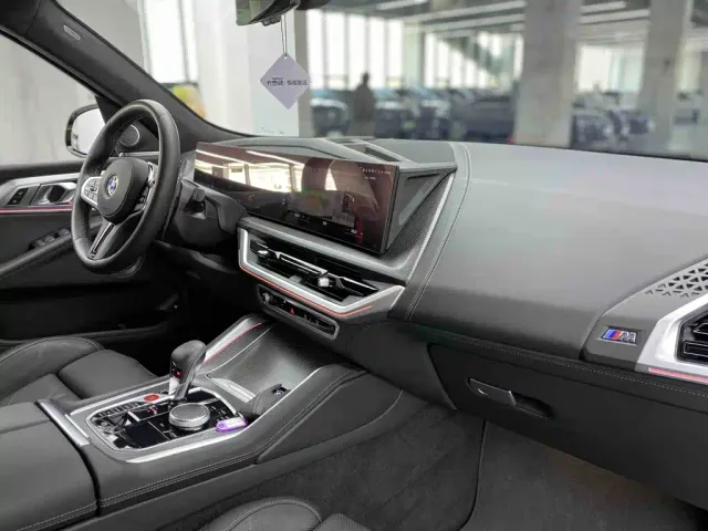 BMW XM — Фото автомобиля 21