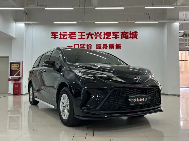 Toyota Granvia — Фото автомобиля 3