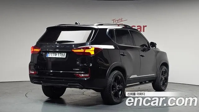 KG_Mobility_Ssangyong Rexton Rexton Arena Дизель 2.2 4WD — Фото автомобиля 2