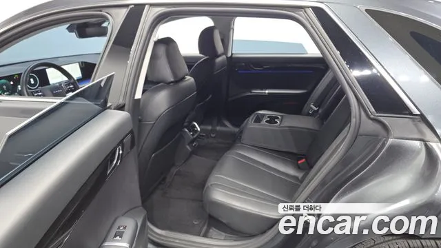 Hyundai Grandeur GN7 — Фото автомобиля 18